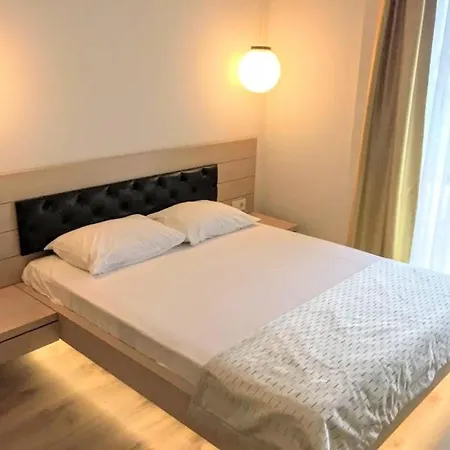 Lovely Lux California - A - Apartment
